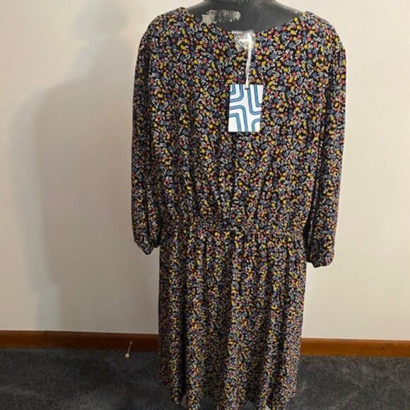 Market & Spruce Black Floral V-neck 3/4 sleeves Midi dress, size 3X - Picture 3 of 5